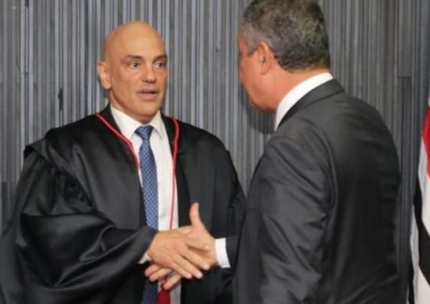 'Desejo dos brasileiros é que a eleição transcorra em paz', afirma Rui Costa durante posse do novo presidente do TSE