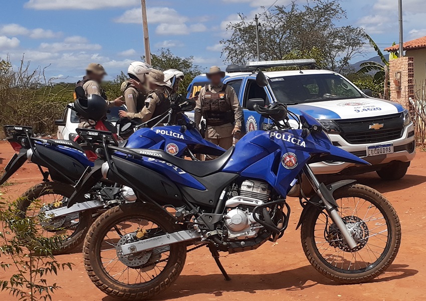Polícia Militar resgata mulher e filho de cárcere privado em Livramento 
