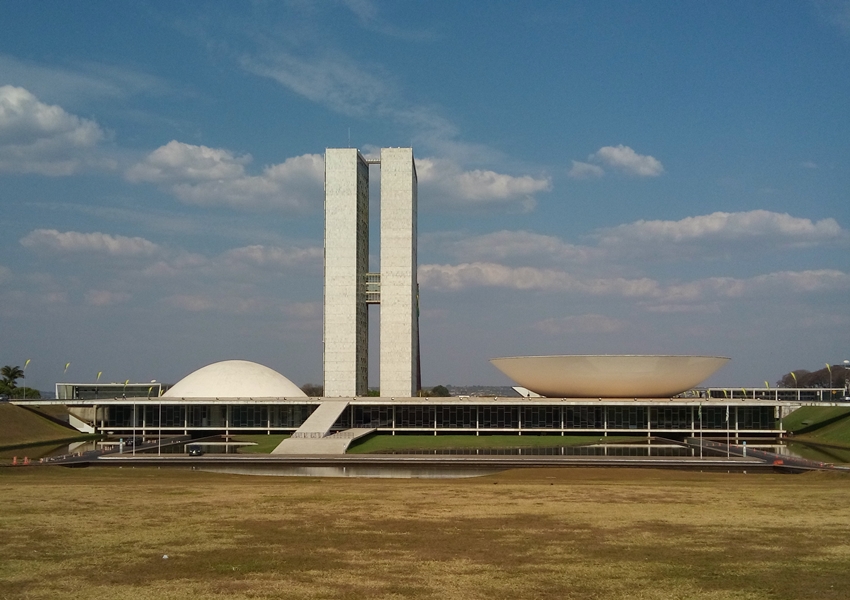 Senado aprova intervenção no Rio de Janeiro
