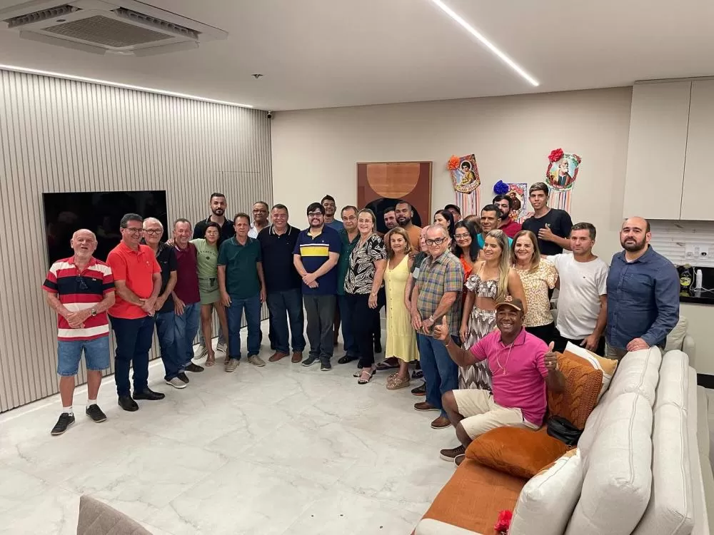 Ex-prefeito Carlão adere à pré-candidatura de Joanina Sampaio e Jânio Soares à Prefeitura de Livramento de Nossa Senhora