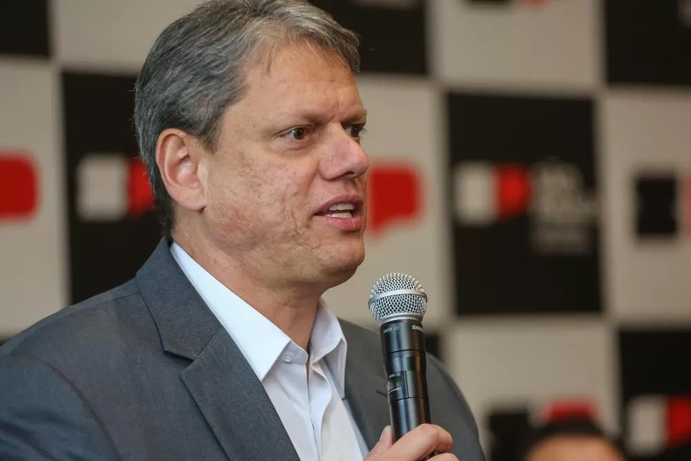 Governador Tarcísio de Freitas tem 62% de aprovação em pesquisa Quaest