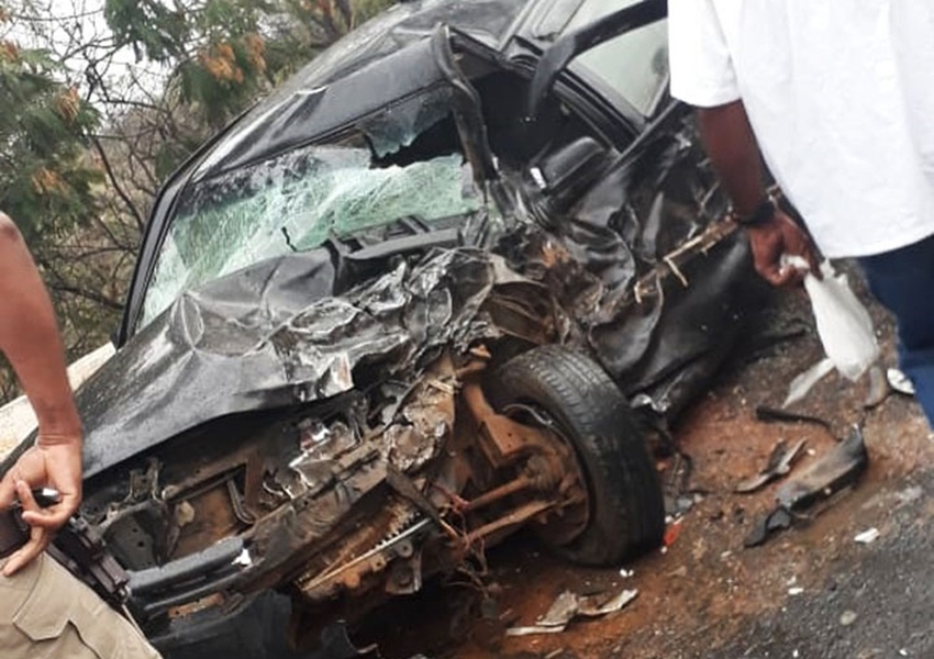 Bom Jesus da Lapa: Advogado morre e policiais ficam feridos após colisão entre carro e viatura da PM