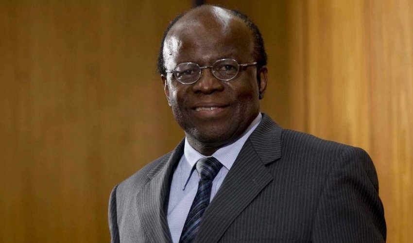 Joaquim Barbosa assina filiação ao PSB e deve ser candidato à presidente