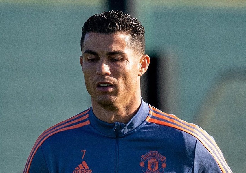  Após abandonar jogo, Cristiano Ronaldo é afastado pelo Manchester United
