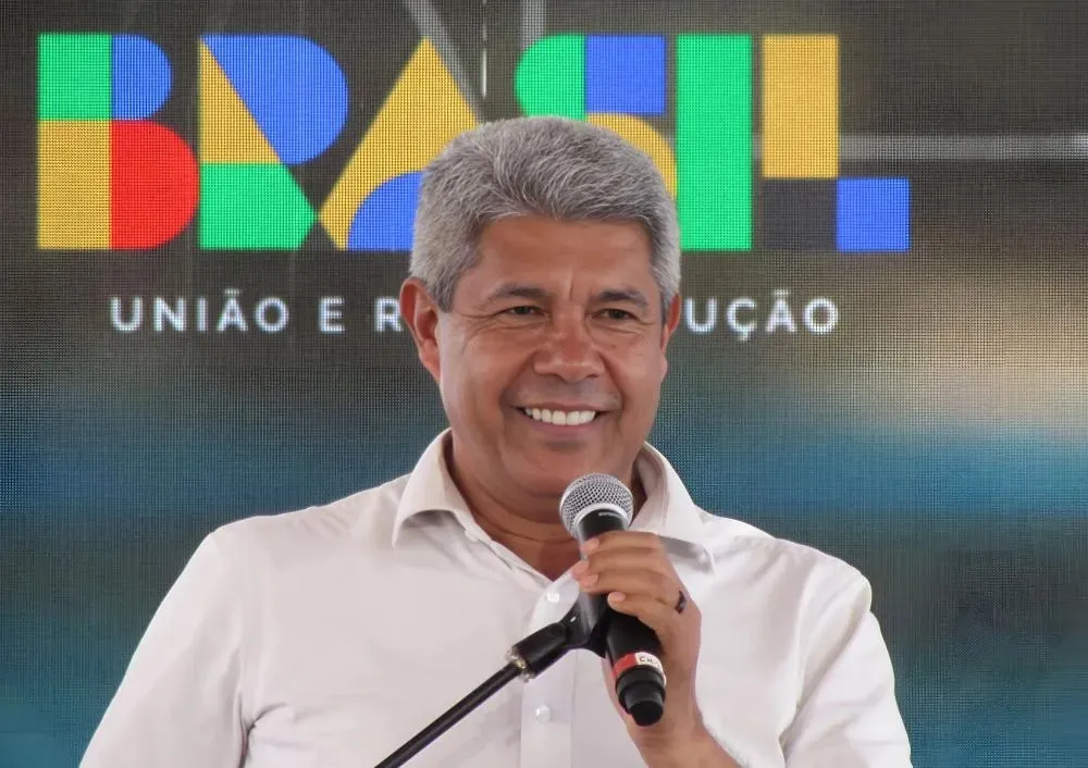 Jerônimo Rodrigues anuncia folga e pagamento antecipado para servidores em junho