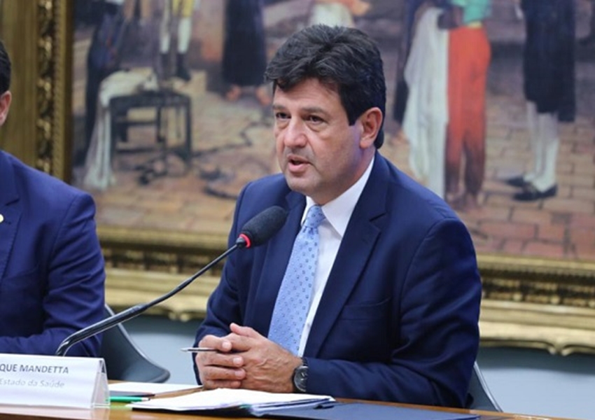 Mandetta diz que continua no cargo: Vou trabalhar ao máximo