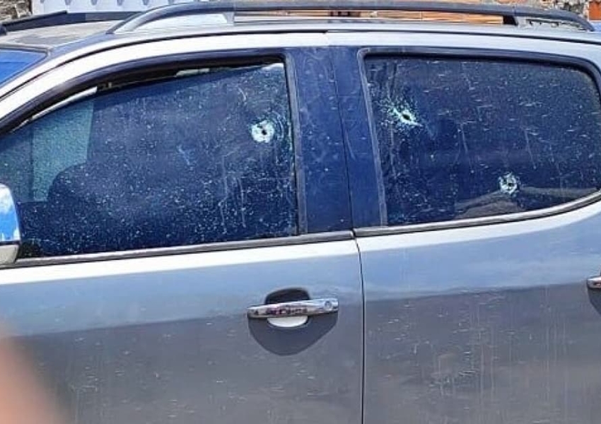 Mestre de obras é assassinado a tiros em Feira de Santana, filho consegue escapar