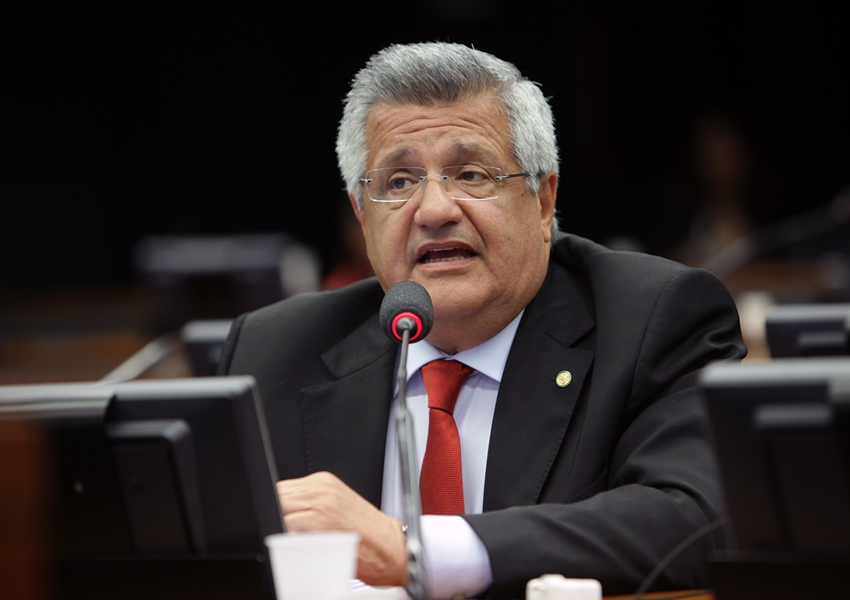 Problema do ministro da Educação é o presidente Bolsonaro, diz Bacelar