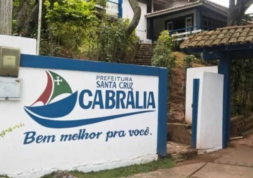 Prefeitura de Santa Cruz Cabrália tem energia elétrica cortada e Coelba diz que motivo é inadimplência