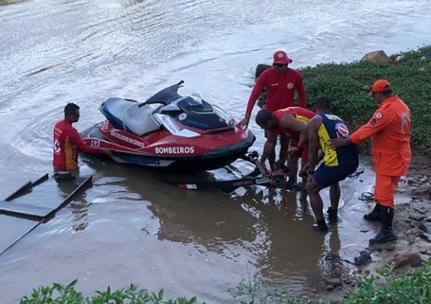 Itacaré: Encontrado corpo de uma das crianças desaparecidas após canoa virar no Rio de Contas