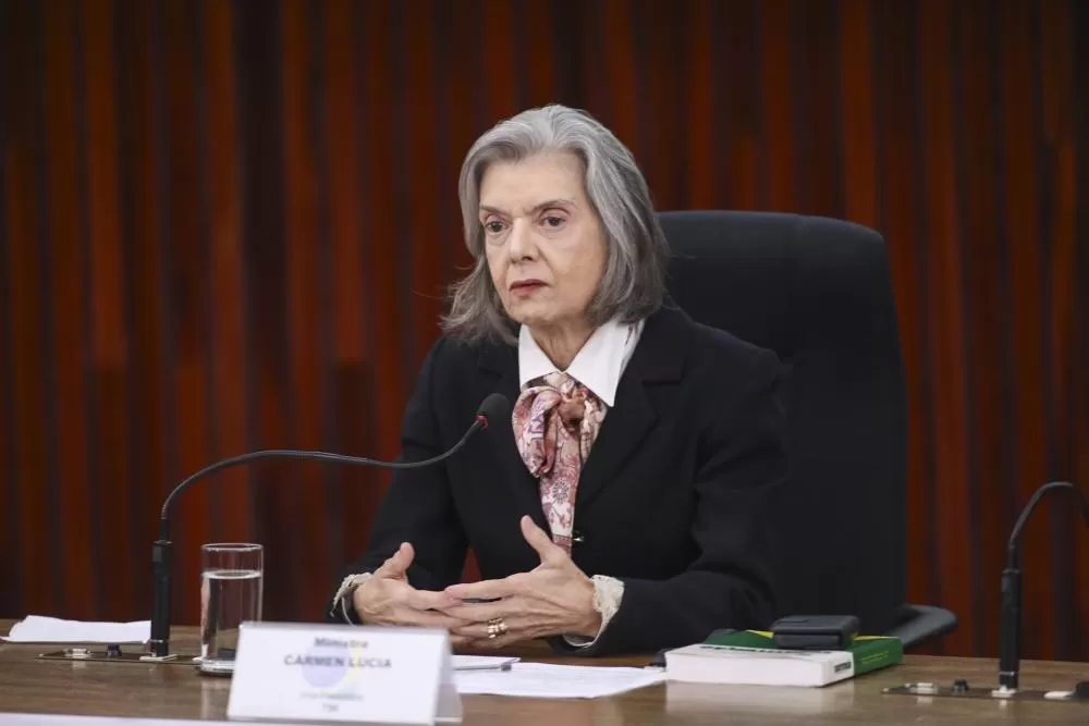 Ministra Cármen Lúcia é eleita presidente do Tribunal Superior Eleitoral (TSE)