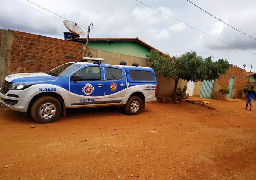 Livramento: Homem é encontrado morto dentro residência no Bairro Benito Gama