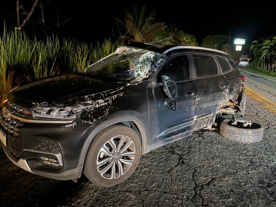 Dois carros se envolvem em acidente na BR-330, entre Ipiaú e Barra do Rocha