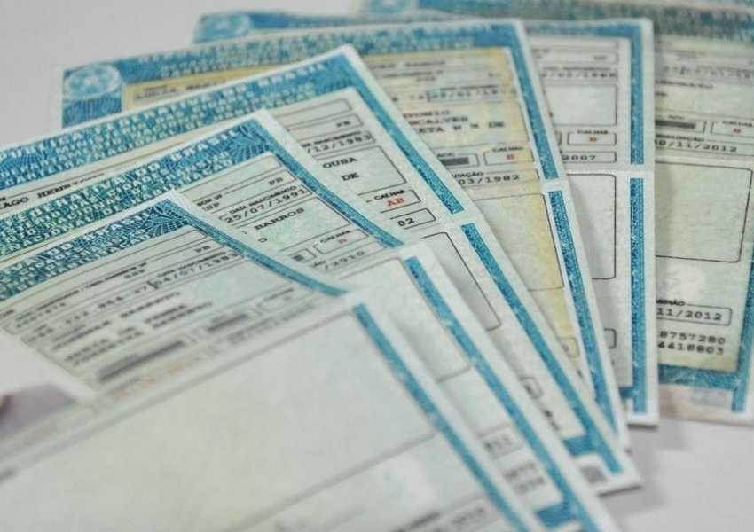 Mais de 27 mil motoristas baianos têm direito de dirigir suspenso
