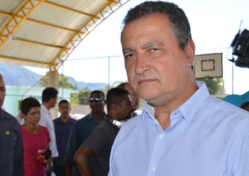 Rui lidera ranking de governadores que mais cumpriram promessas de campanha