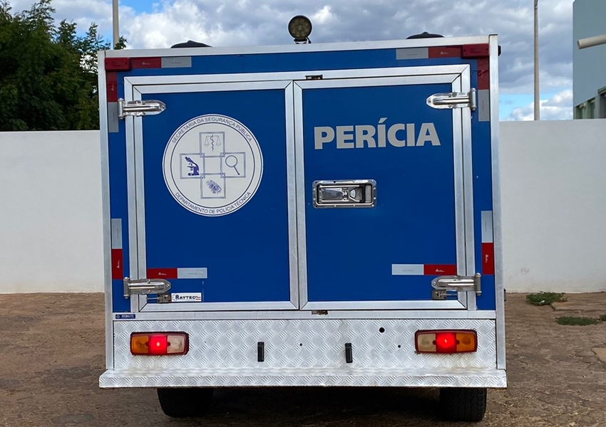 Menino de 4 anos é morto com tiro de espingarda disparado por irmã de 7