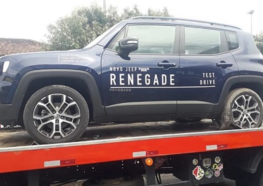 Teixeira de Freitas: Homem com transtornos mentais invade concessionária, furta carro e foge