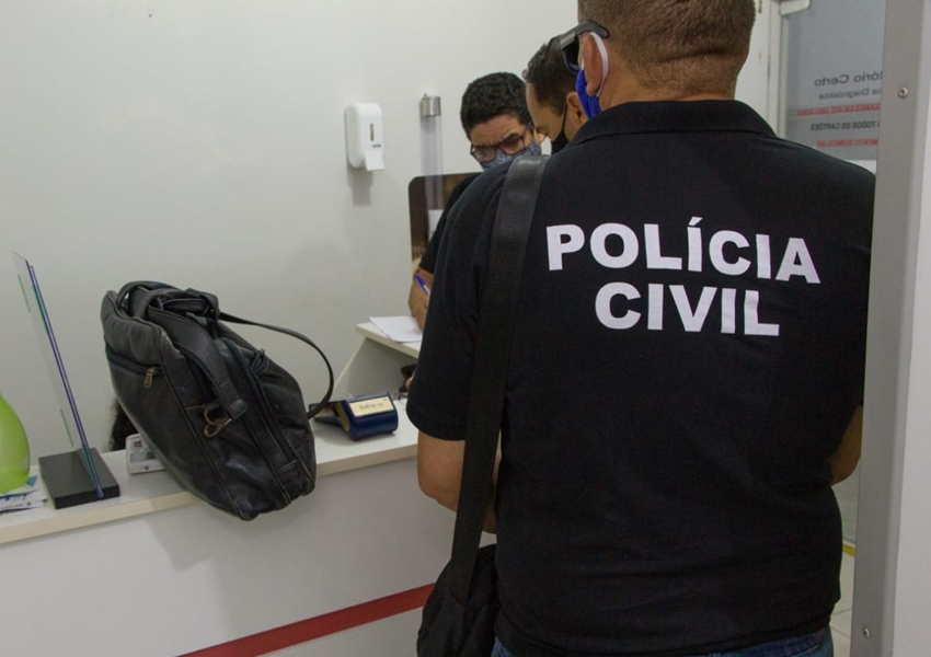 Mulher que furtava celulares em clinica é presa em Jequié
