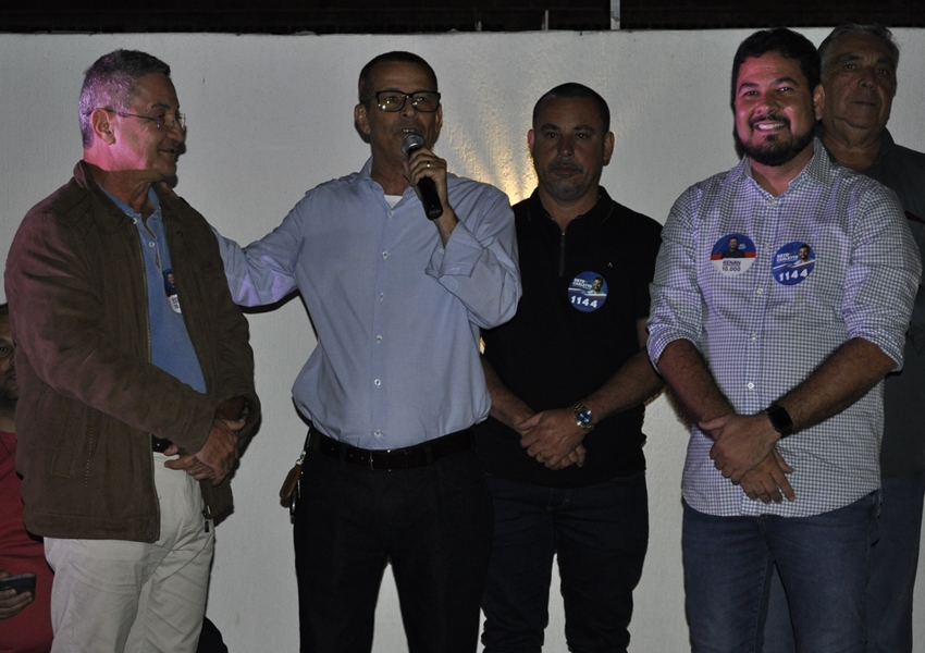 Autoescola Teixeira e CFC Master celebraram a entrega de mais de 6 mil habilitações; Evento comemorativo teve a presença de Deputados