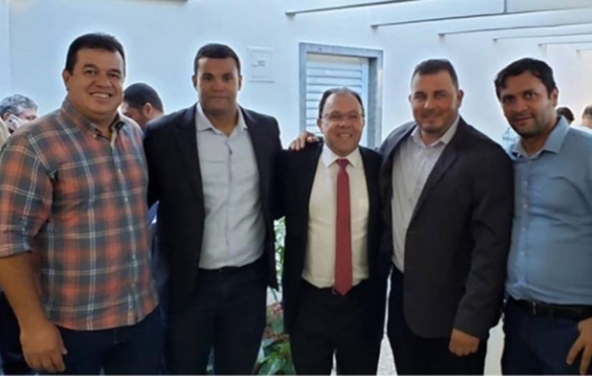 Deputado Marquinho Viana participa do ato de assinatura do decreto que regulamenta reconhecimento de terras devolutas