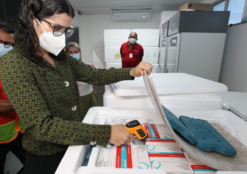 Bahia recebe mais 222.500 doses de vacinas contra a Covid-19