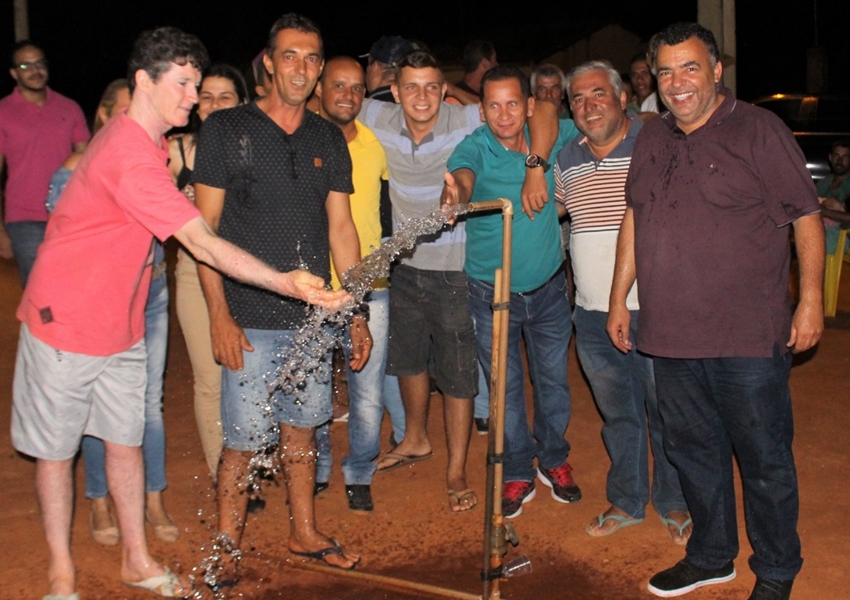 Nova Adutora leva água encanada a Comunidade de Itapicuru dos Dourados em Livramento