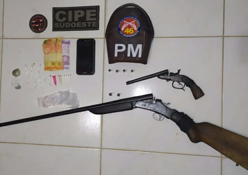  Jussiape: dupla é detida acusada de tráfico de drogas e posse ilegal de arma de fogo