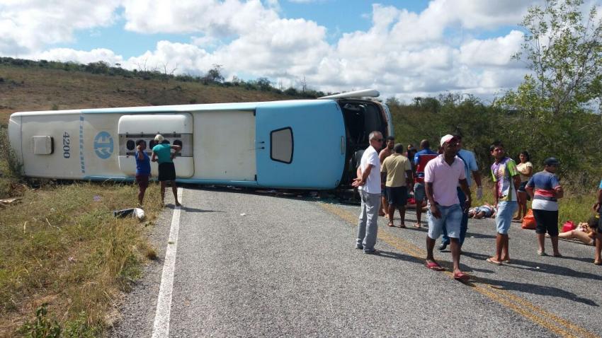 Sobe para 5 número de mortos em acidente na Chapada e criança está entre as vítimas