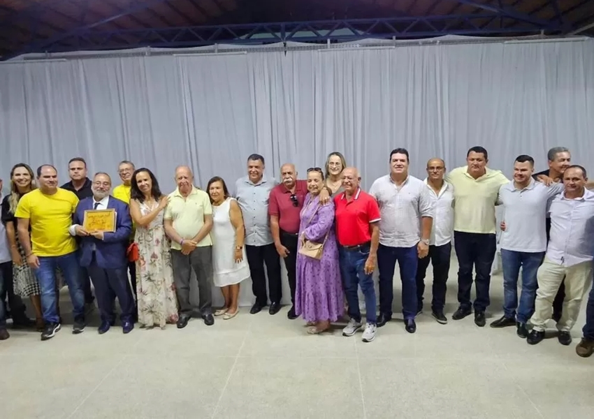 Deputado Marquinho Viana prestigia inauguração de escola em Livramento de Nossa Senhora