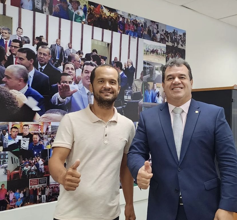 Deputado Marquinho Viana recebe vereador em seu gabinete 