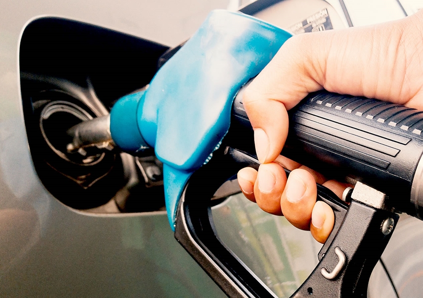 Refinaria baiana anuncia novo aumento na gasolina e no diesel