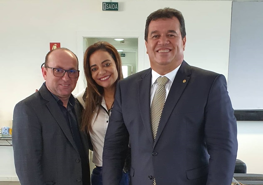 Deputado Marquinho Viana com prefeito de Jânio Quadros na SERIN