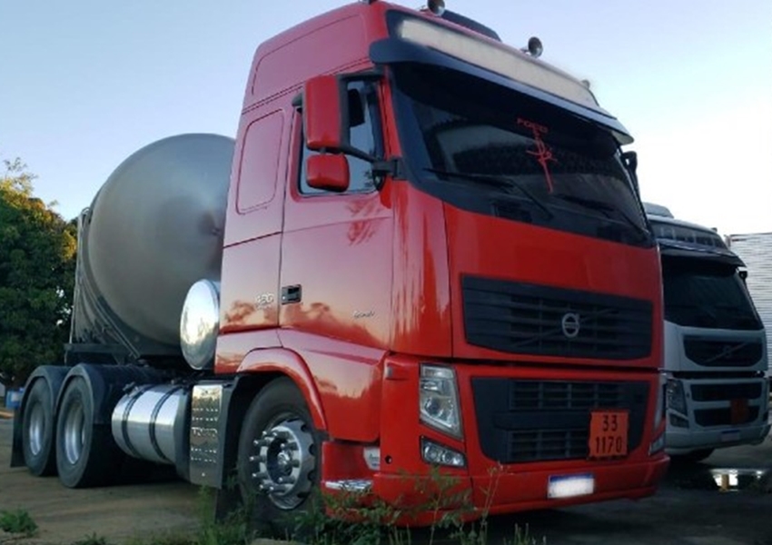 Interceptada nova carreta de combustível com indícios de fraude
