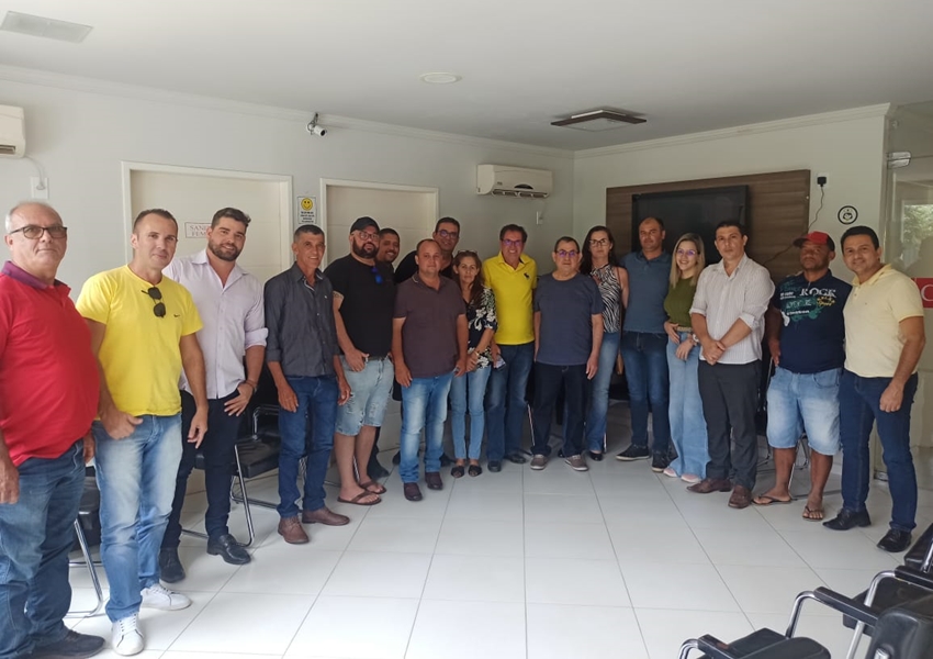 Deputado Zé Rocha recebe apoio do Grupo da Oposição em Dom Basílio