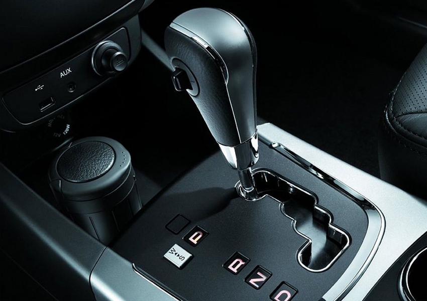 Lei pode criar CNH específica para motorista de carro automático
