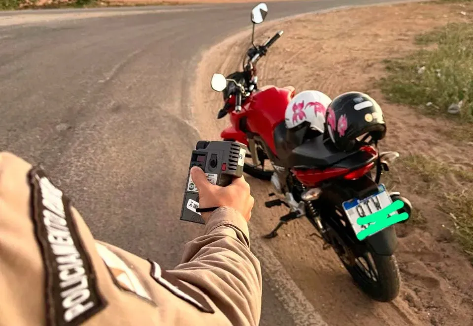 Motociclista se recusa a fazer teste do bafômetro e é autuado em Brumado