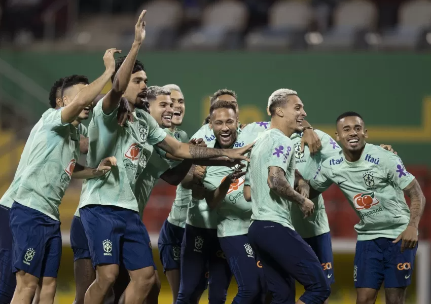 Seleção Brasileira faz primeiro treino no Catar