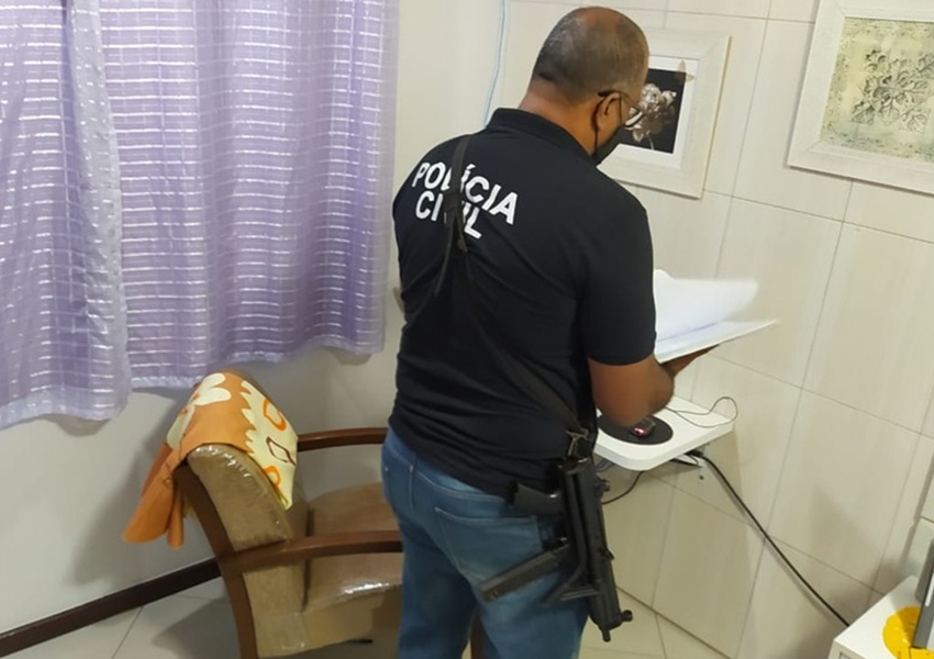 Suspeito de estuprar duas irmãs adolescentes é preso na BA; ele também é investigado por lesão corporal contra a mãe das garotas