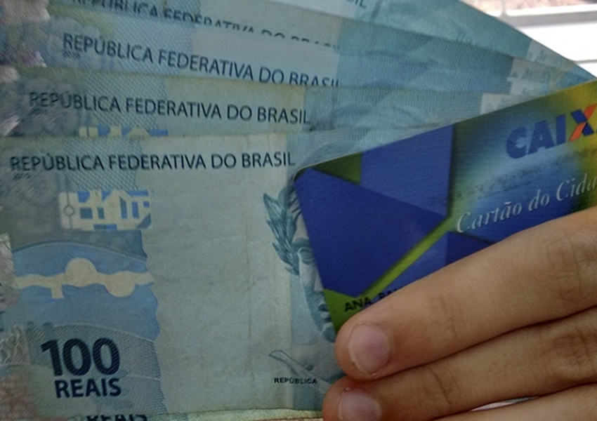 Nascidos em março e abril começam a receber abono salarial do PIS