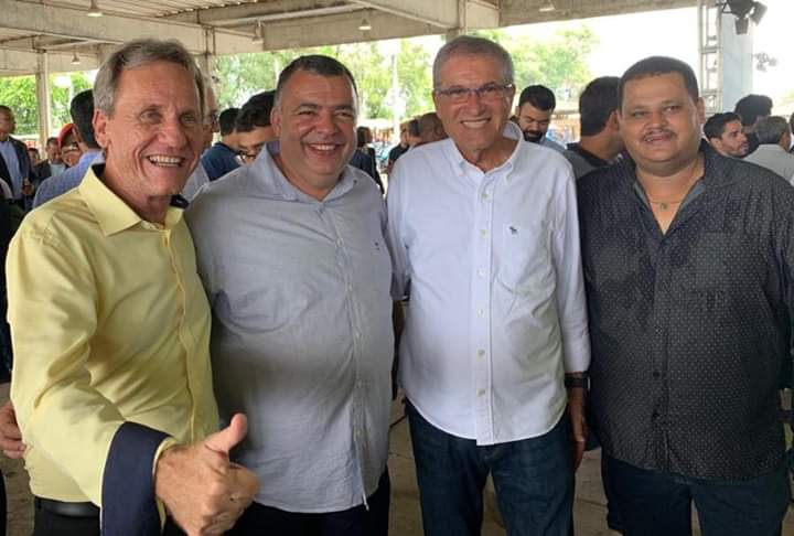 Consórcio adquire máquinas do Governo do Estado para manutenção de estradas vicinais