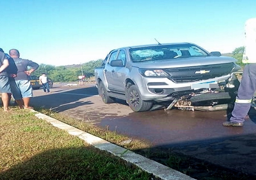 Motociclista de 22 anos morre em batida na BR-116, em Brejões