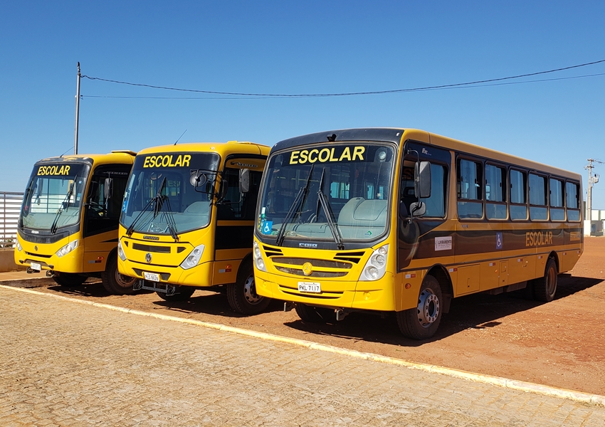 Senado vota projeto que quer autorizar uso de transporte escolar por pacientes