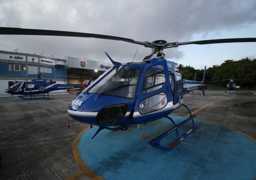 Helicópteros da PMBA e Casa Militar finalizam transporte aéreo de vacinas no interior