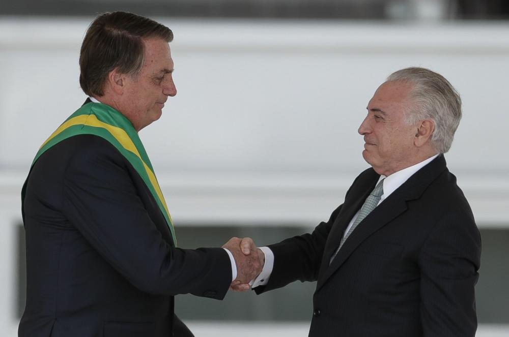 Bolsonaro divulga 'Declaração à Nação' e diz que não teve 'intenção de agredir' poderes