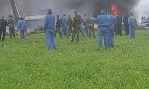 Queda de avião militar na Argélia deixa mais de 200 mortos