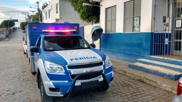 Jaguaquara: Homem morre em confronto na BR-116 após roubar caminhonete em Jequié