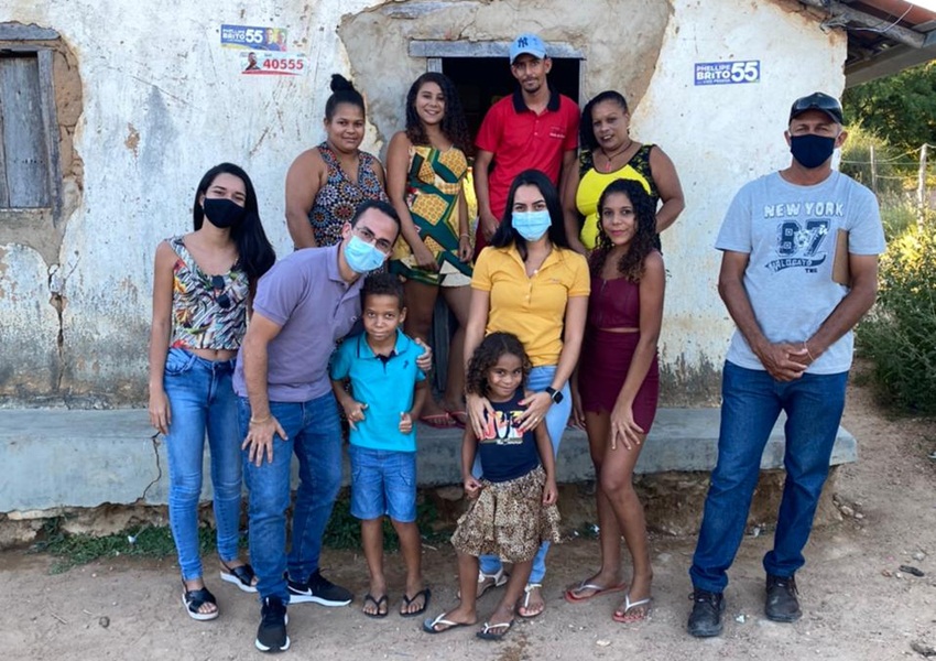 Prefeito Phellipe Brito irá construir casa para família humilde de Ituaçu