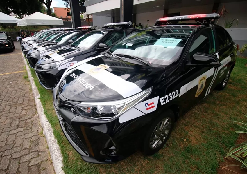 SSP entrega viaturas semiblindadas e escudos balísticos para a Polícia Civil