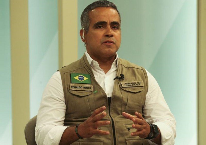 Auxílio Brasil: bancos não podem cobrar taxas, diz ministro