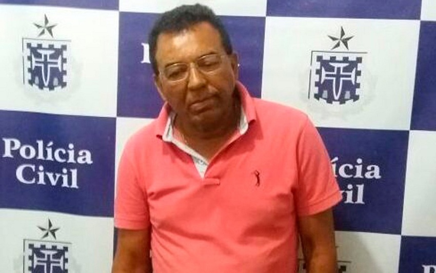   Homem é preso acusado de saquear carga de milho de carreta tombada